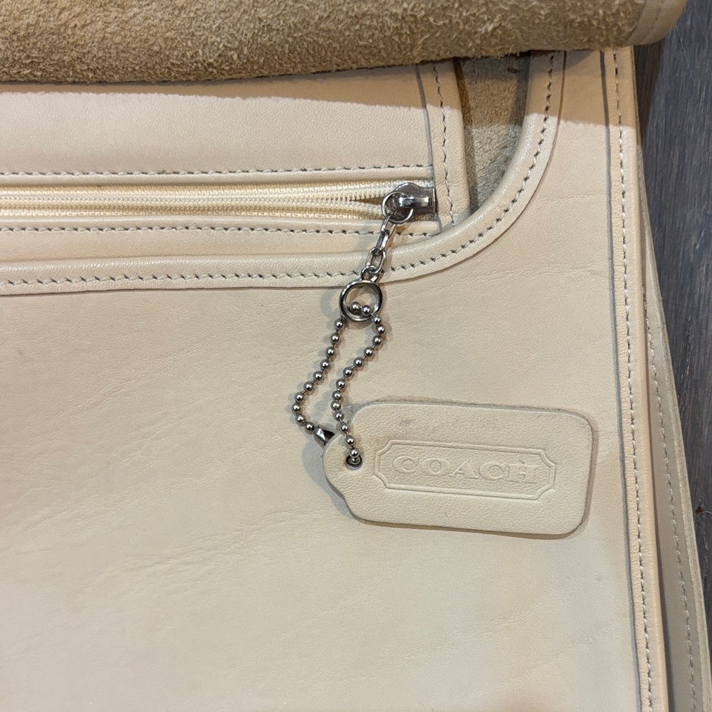 Coach Elegant Tan Crossbody Bag - Picture 5 of 10